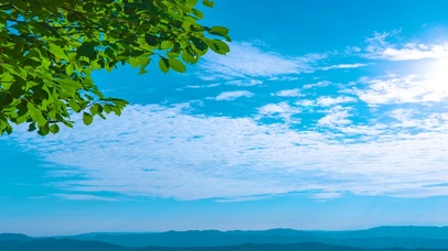 4k唯美山间风光蓝天白云