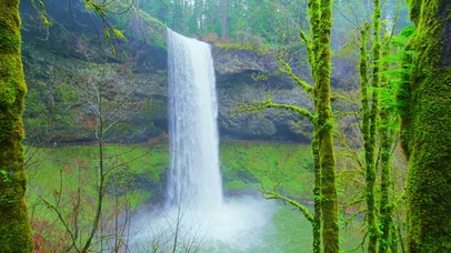 唯美高山瀑布 4K