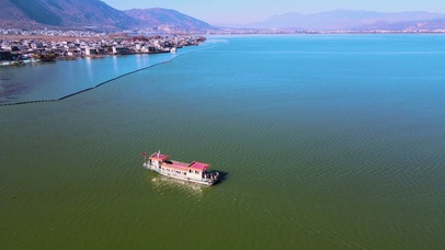 云南旅游大理洱海游船风光