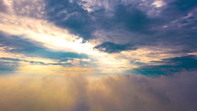 4k天空云海翻滚唯美耶稣光