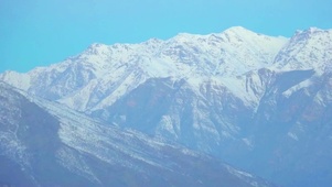 4K唯美雪山明月