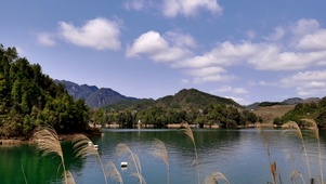 湖光山色