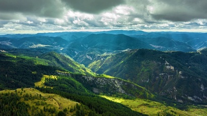 史诗般的云彩山脉~