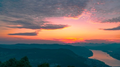 4k夏日黄昏风光火烧云晚霞