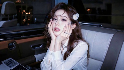 可爱卖萌女孩