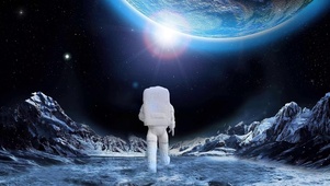 行走的太空人