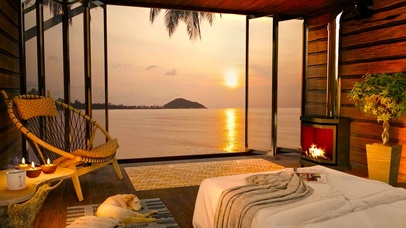 海边日落别墅房间