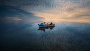 海上小船