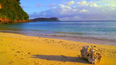 安静舒适的傍晚海滩