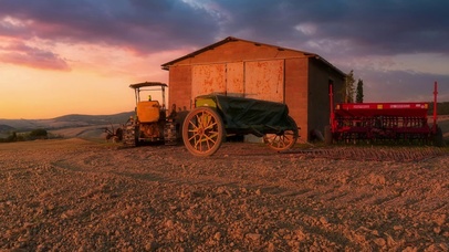 黄昏下的村庄人家唯美治愈