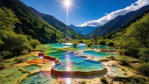 彩池落青山