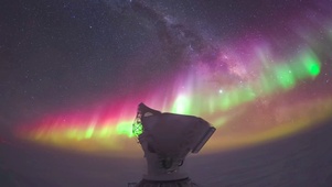 4K唯美星空极光延时