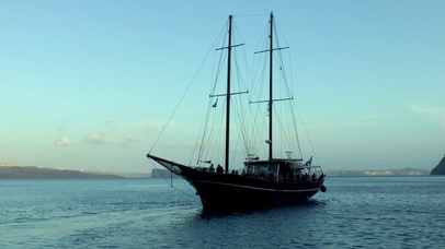 4K 高清 希腊古船离开码头