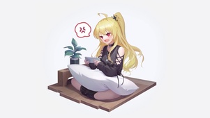 坐着玩手机