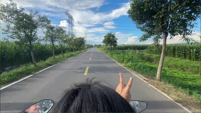 夏天村庄的小路风景