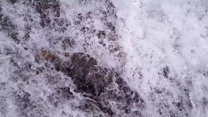 4K治愈水滴瀑布音乐动态壁纸