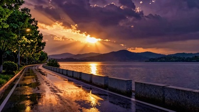 湖畔暮日公路