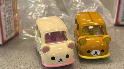 可爱熊车车桌面壁纸