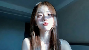 治愈居家女孩