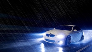 雨中汽车