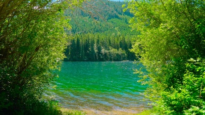 护眼山水湖畔