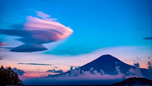 傍晚高山云层延时