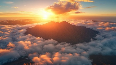 落日火山云海