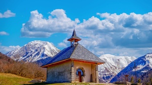 雪山教堂