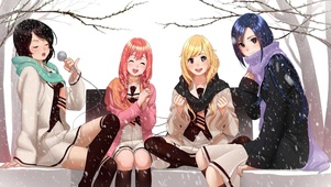 雪天唱歌女孩