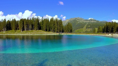 唯美月牙湖泊4K