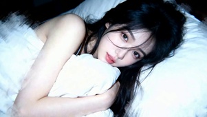 睡觉女孩