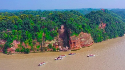 航拍四川乐山大佛