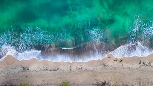 俯看海滩