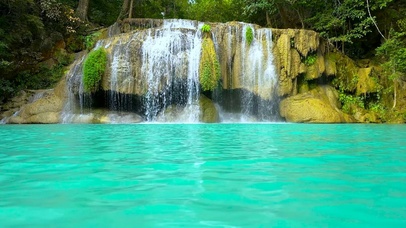 唯美慢镜头瀑布溪谷