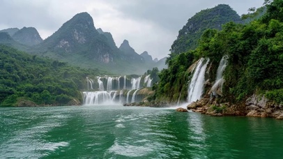 山水瀑布美丽风景