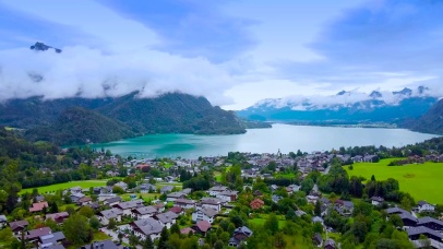 唯美高山云雾小镇