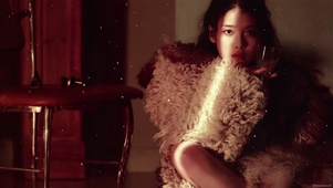 IU 李知恩