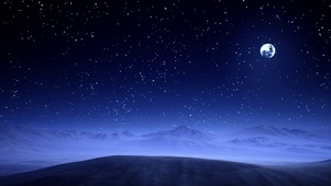 月光下夜空雪地