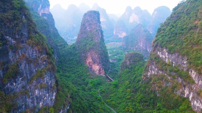 4k桂林阳朔十里画廊山脉