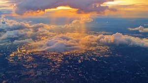 俯瞰城市，最美夕阳