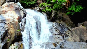 4K唯美山间流水