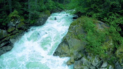 自然山溪流水自然壁纸图片_动态桌面壁纸图片_动态壁纸下载-元气壁纸