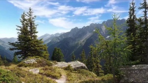 山顶自然风景