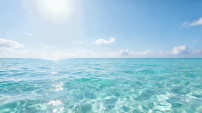 阳光明媚的大海