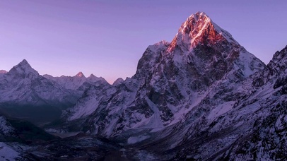 4K 高清 雪山与洒落的阳光