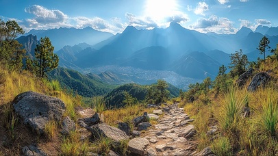 蓝天阳光山中小径