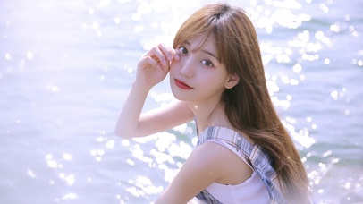 大眼美女