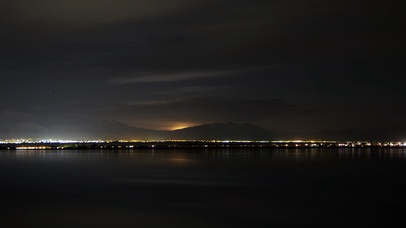 【4K】沿海都市的夜景