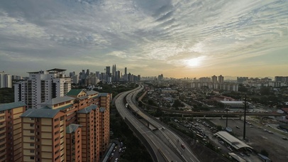 城市繁华昼夜交替