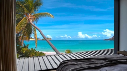 岛屿平静的海浪